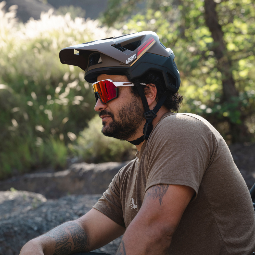 Óculos RideViz Pro Preto e Branco com Lente Vermelho 13 Vlt - Leatt