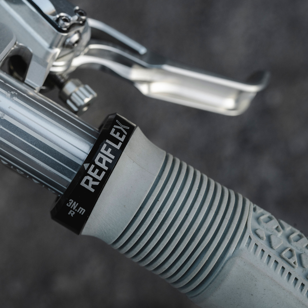 Manopla Reaflex 6.0 Regular 31mm Cinza - Leatt